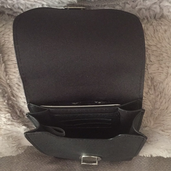 Touch screen purse - Picture 3 of 4